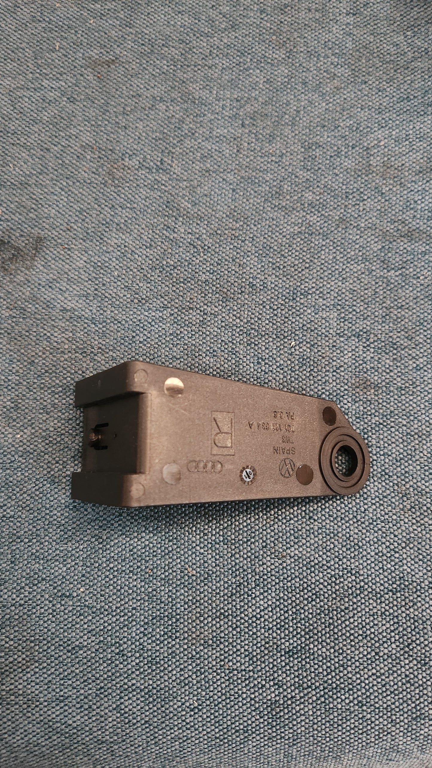 Halter Zwischenstück für Kühler T4 Bus 701121634A Nos J2