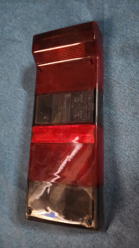 Lancia Y10 Rücklicht Rückleuchte 7628297 Gebraucht D2