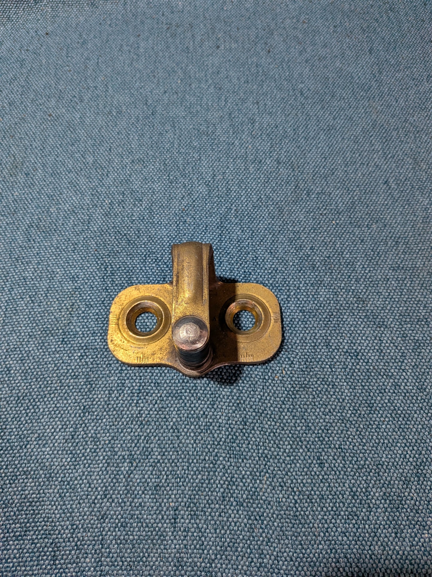 Schließfalle Fanghaken Schließplatte Türhaken Golf 3/Vento/Polo 6N 1H0837034A Gebraucht A14