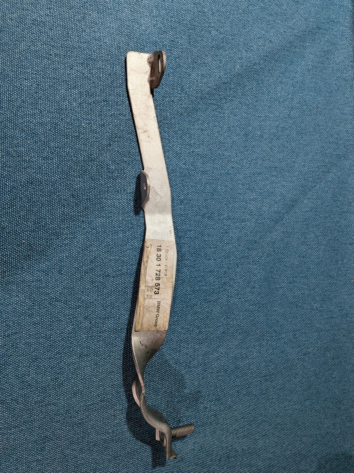 Exhaust bracket BMW E36 18301728573 NOS A9