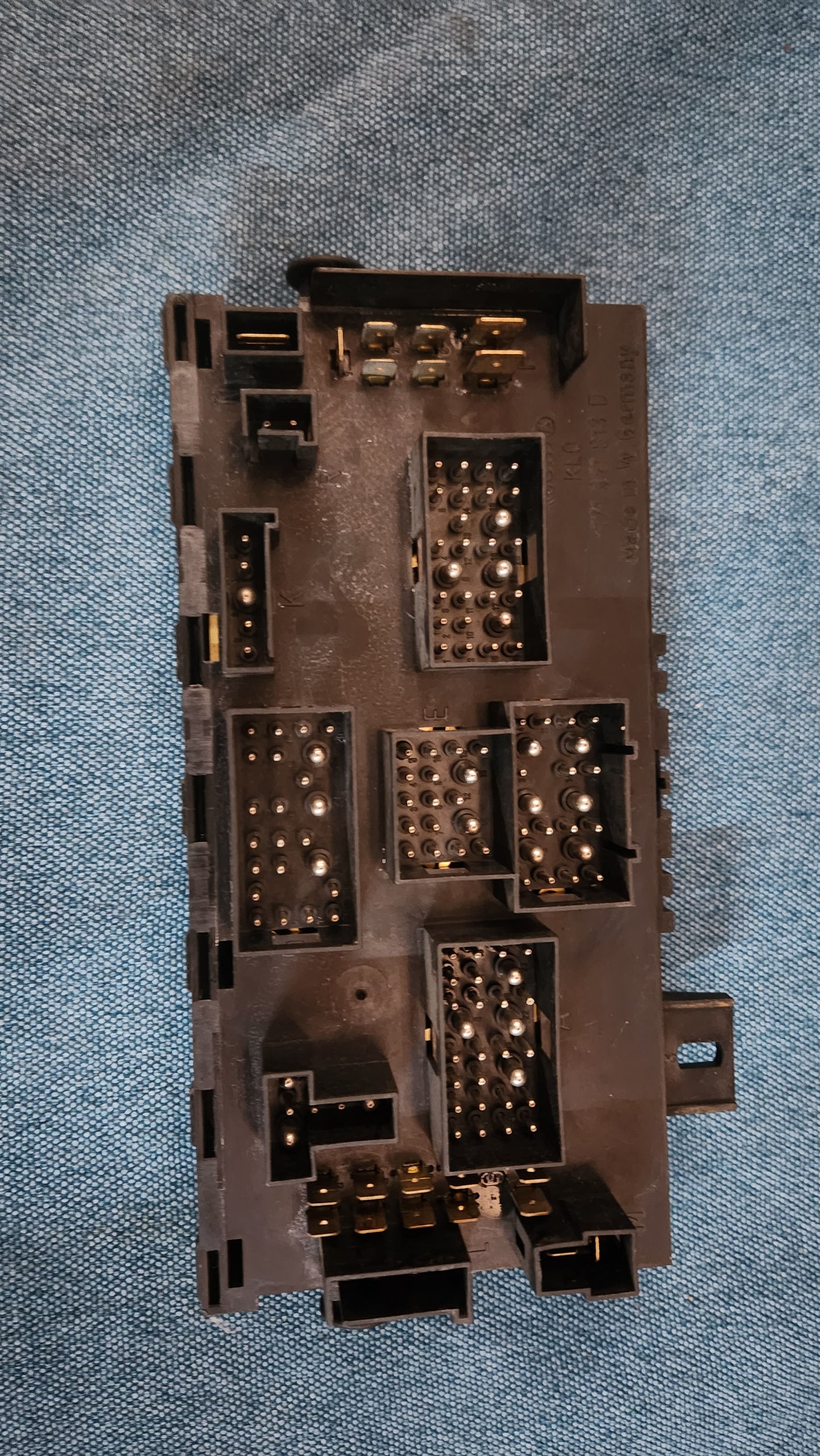 Sicherungskasten Golf/Jetta/Scirocco/1/Passat B1/T3 Bus 171941813D Nos F6