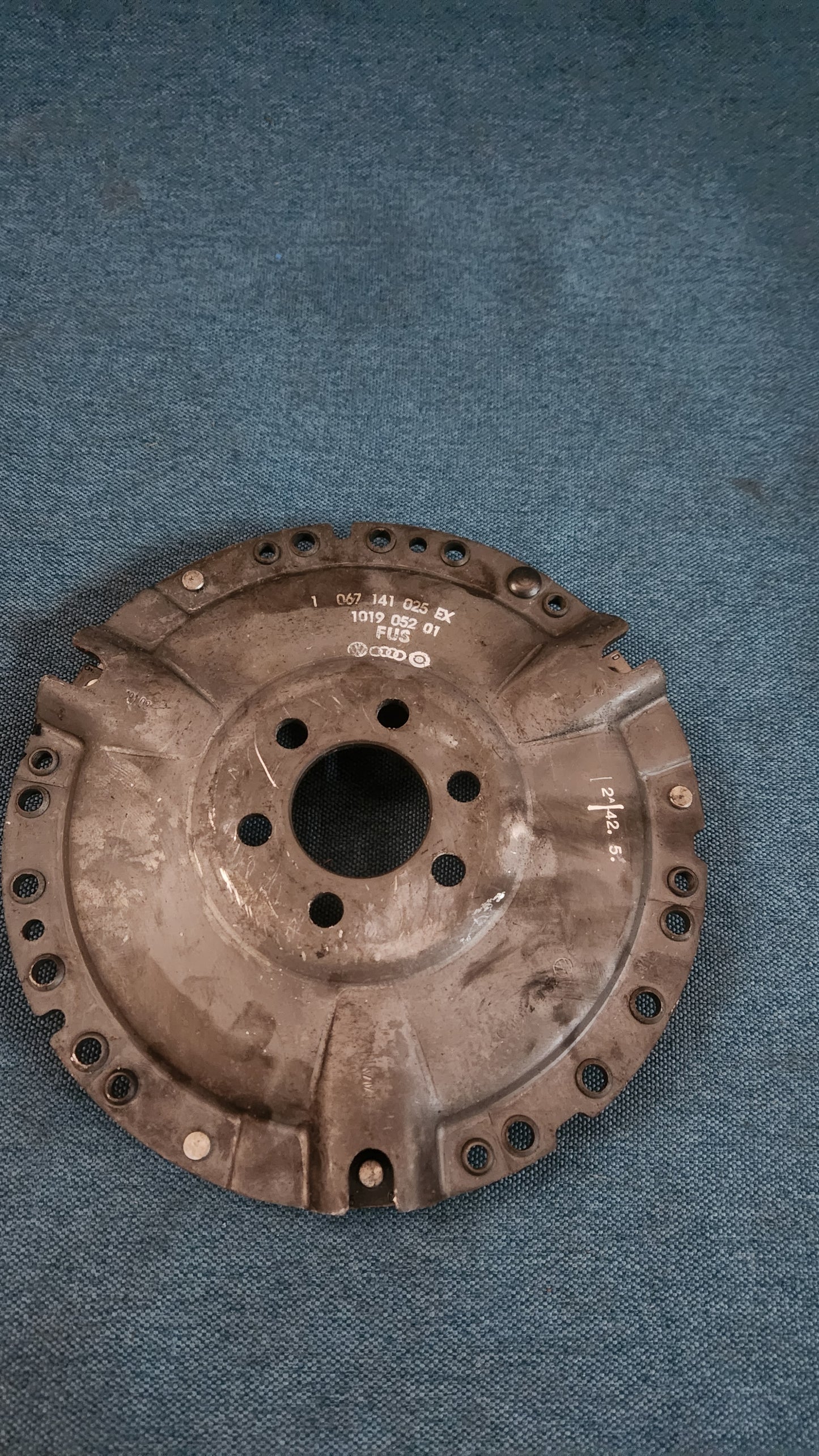 Kupplungsdruckplatte Scirocco/Golf/Jetta1/2 067141025EX Nos I1