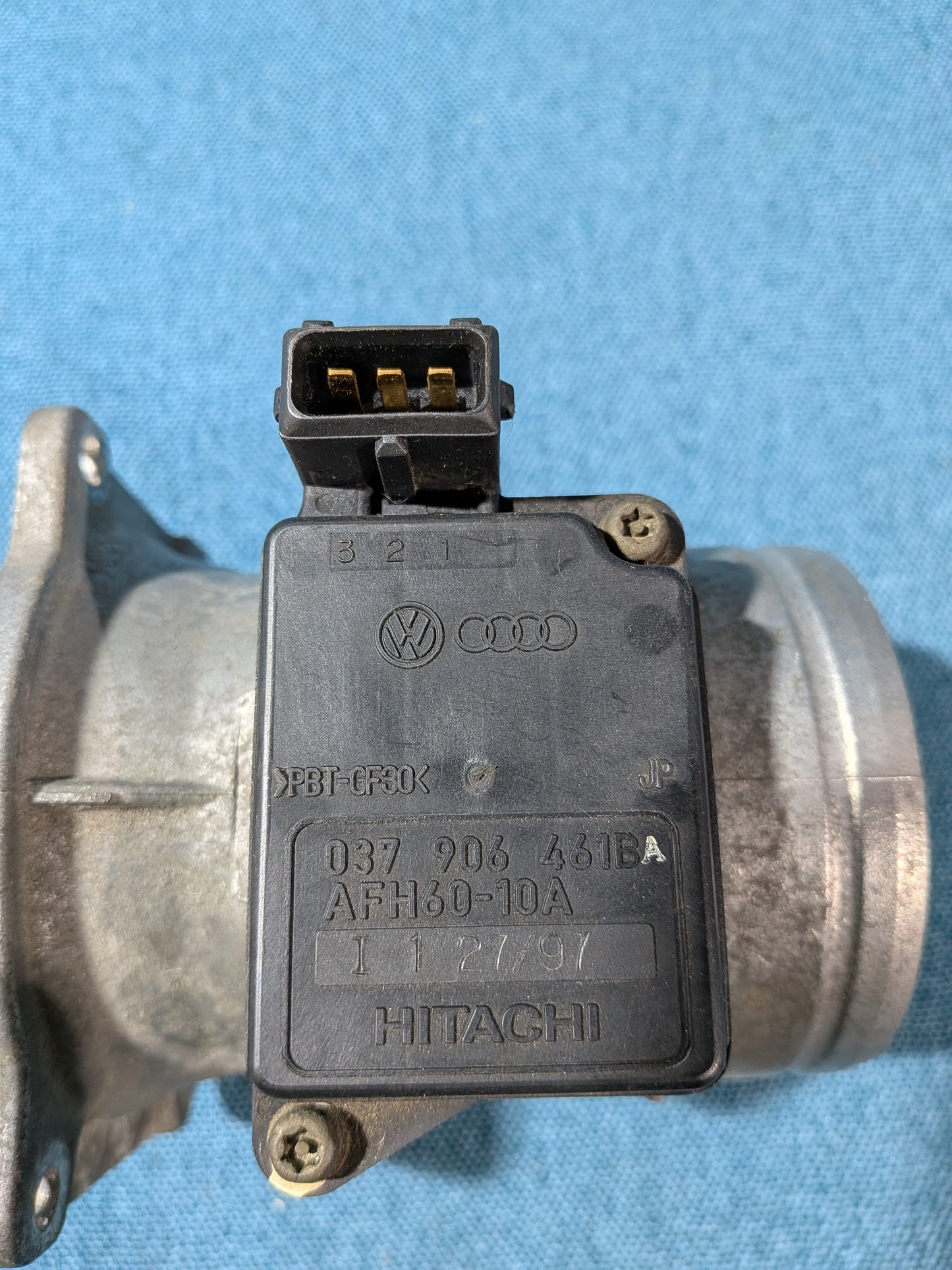 Mass Air Flow Sensor (MAF) Corrado/Golf 3/4/Vento/Cabrio/Passat B4/Polo 6N/Sharan/Audi A4 B5/A6 C4 037906461B Used A27