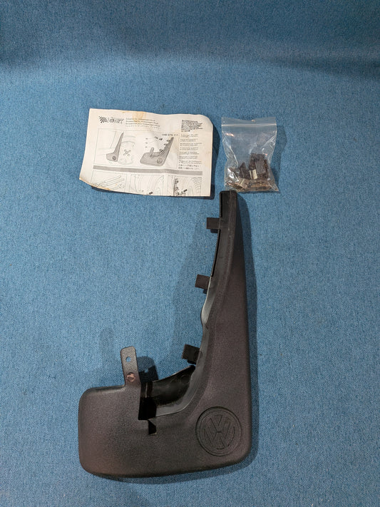 Schmutzfänger Golf 3/Vento 1H0075111 NOS A4