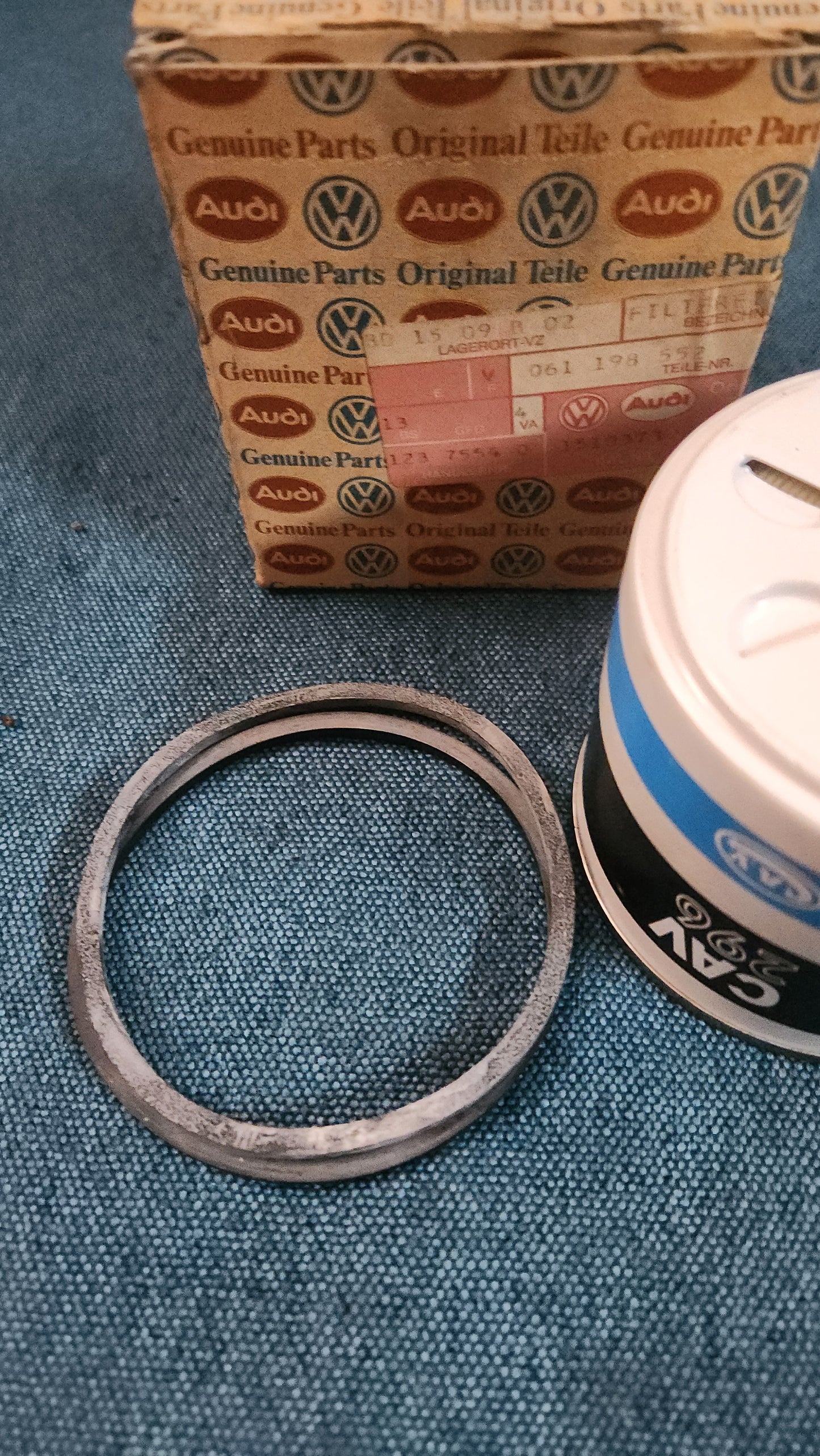 Öl Filter Golf1/Jetta1/T3/Audi80B2/LT1/Passat B1 061198552 Nos G7