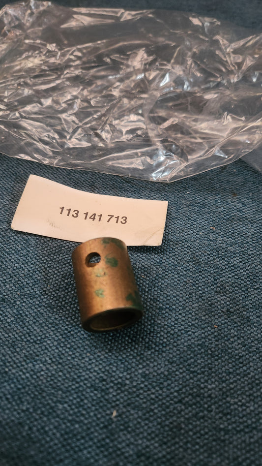 Buchse Ausrückwelle links Lagerbuchse T1 T2 Käfer Typ 1/3 Karmann Ghia 113141713 Nos S6