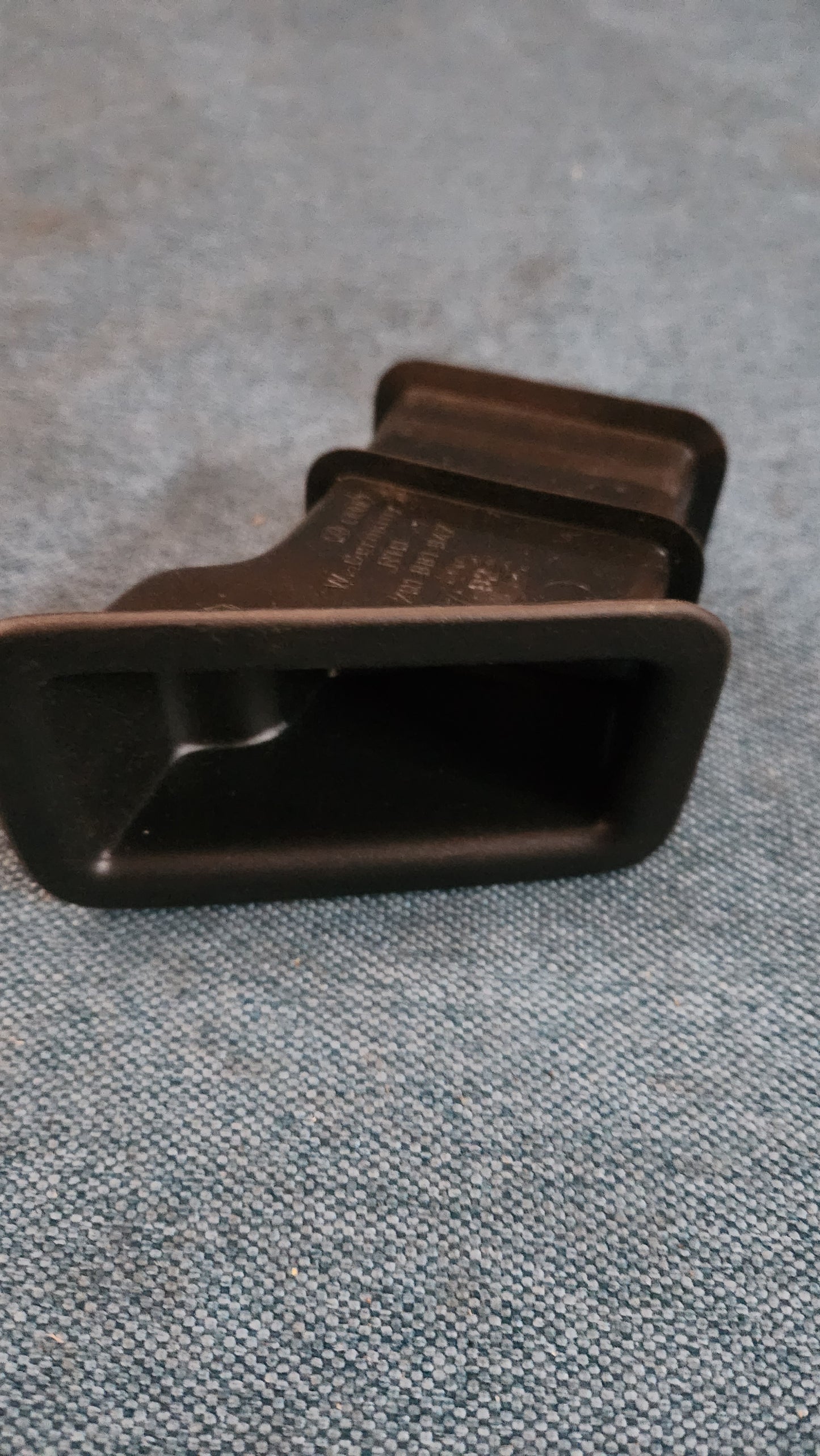 T4 Abdeckung/Durchführung 701881947 Nos H9/L3