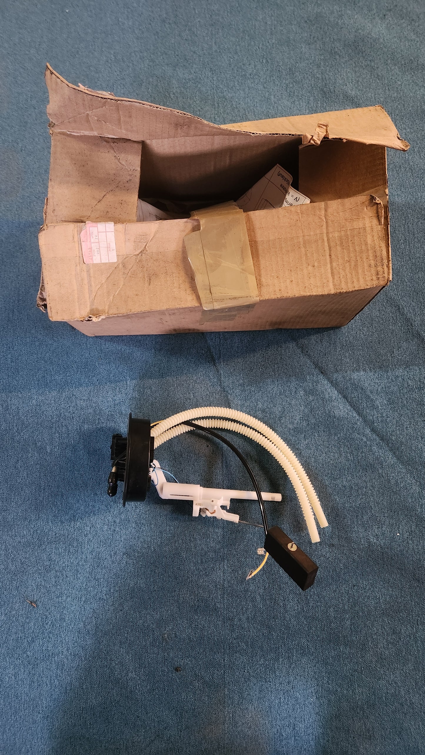 Fuel sender Golf 3/4/Cabriolet/Vento 1h0919670 New Old Stock Q5