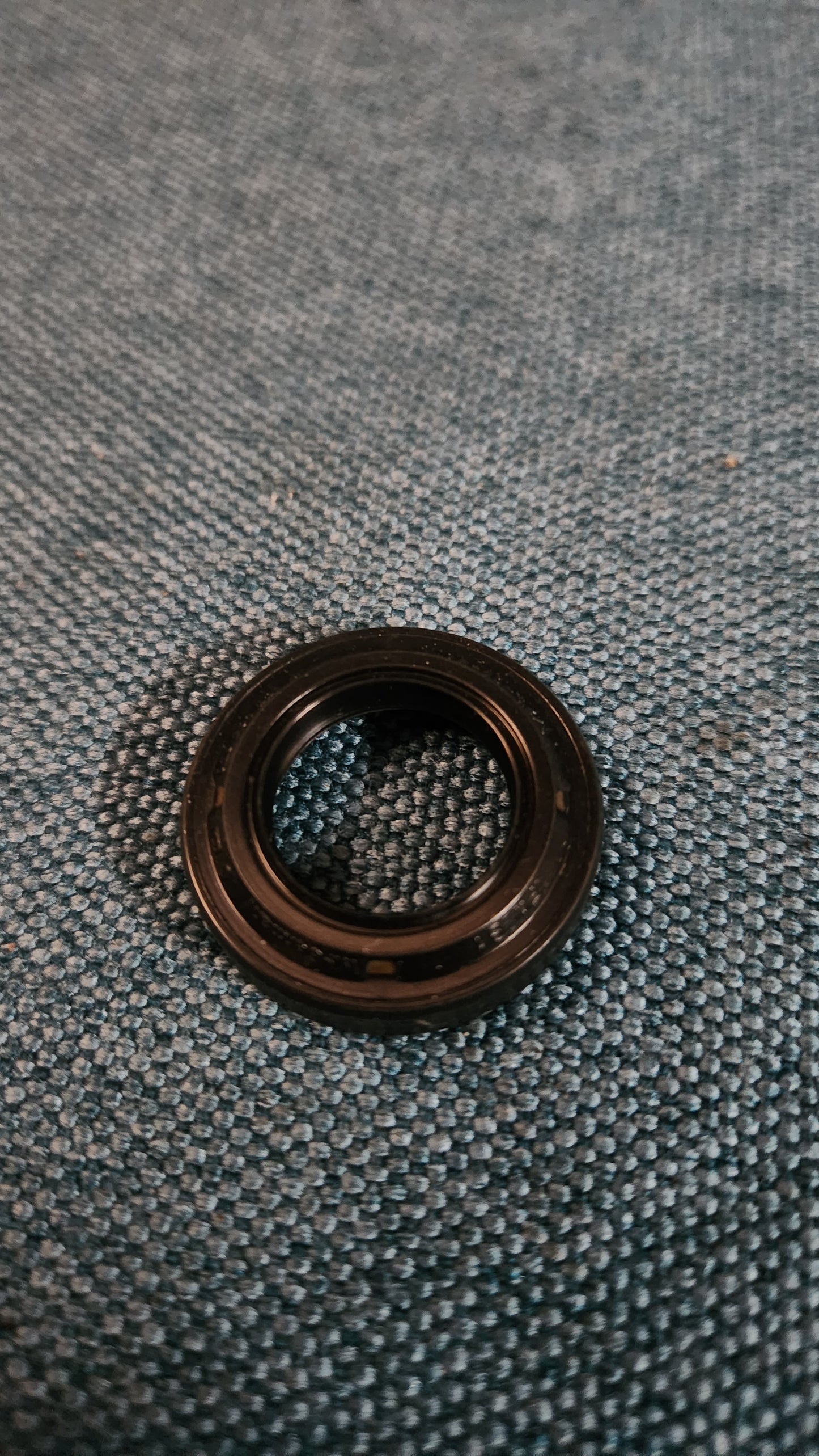 Shaft Seal Golf/Jetta/2/3/4/Vento/Bora/Polo 6N/Audi A3 8L 020301227D NOS M8