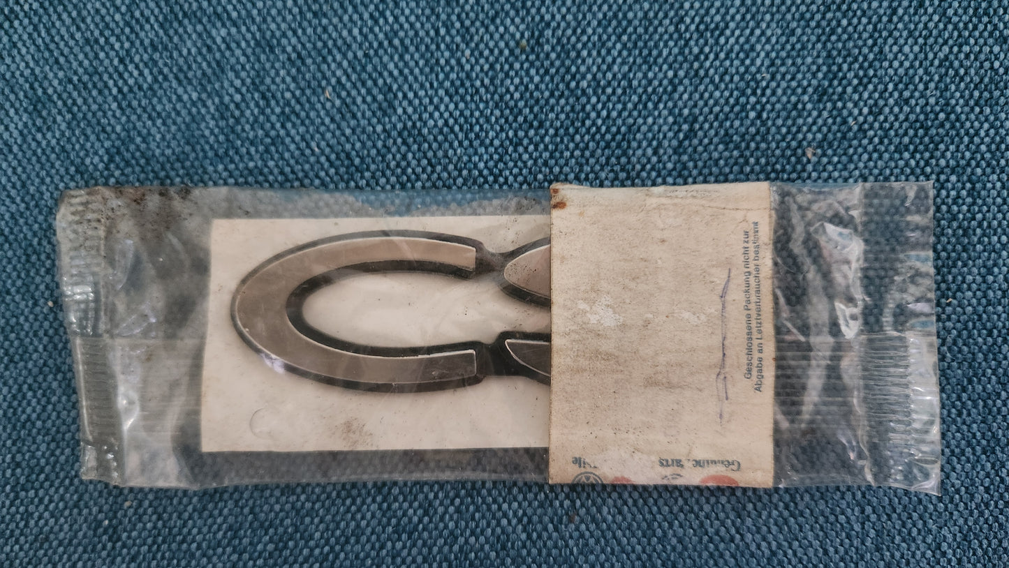 CS Emblem Chrom Audi 100/200/C2/C3 443853741A NOS A14