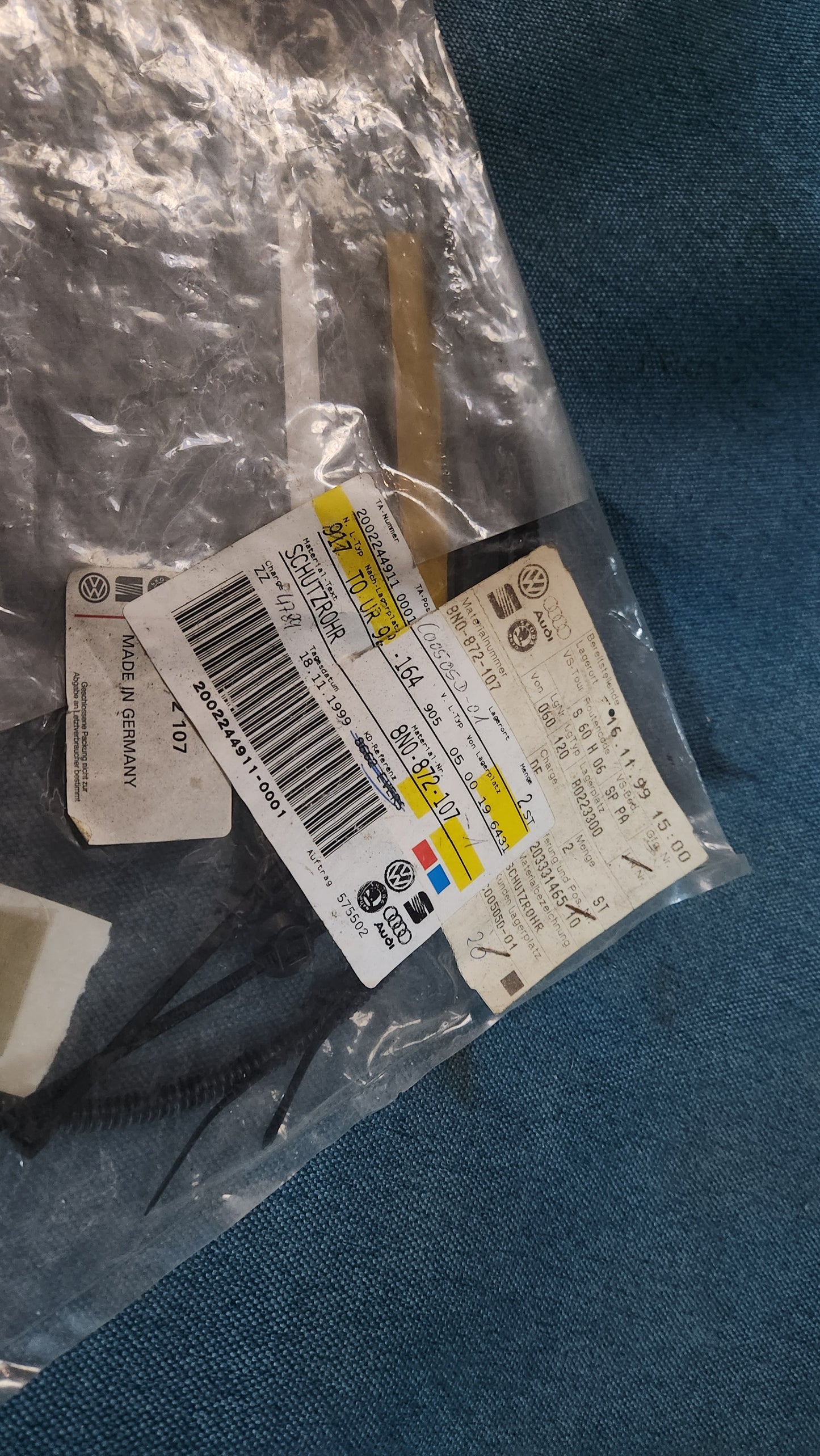 Audi TT Kabelbaum Schutzset für Seiten Sitz 8N0872107 Nos B2