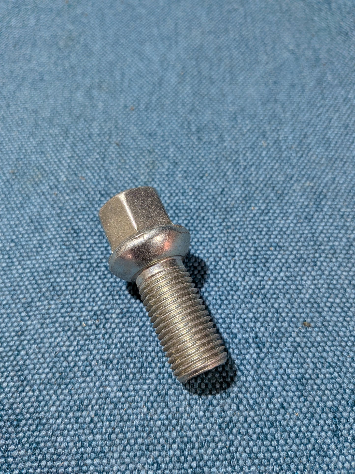 Wheel bolt spherical collar M14x25 NOS/New A7