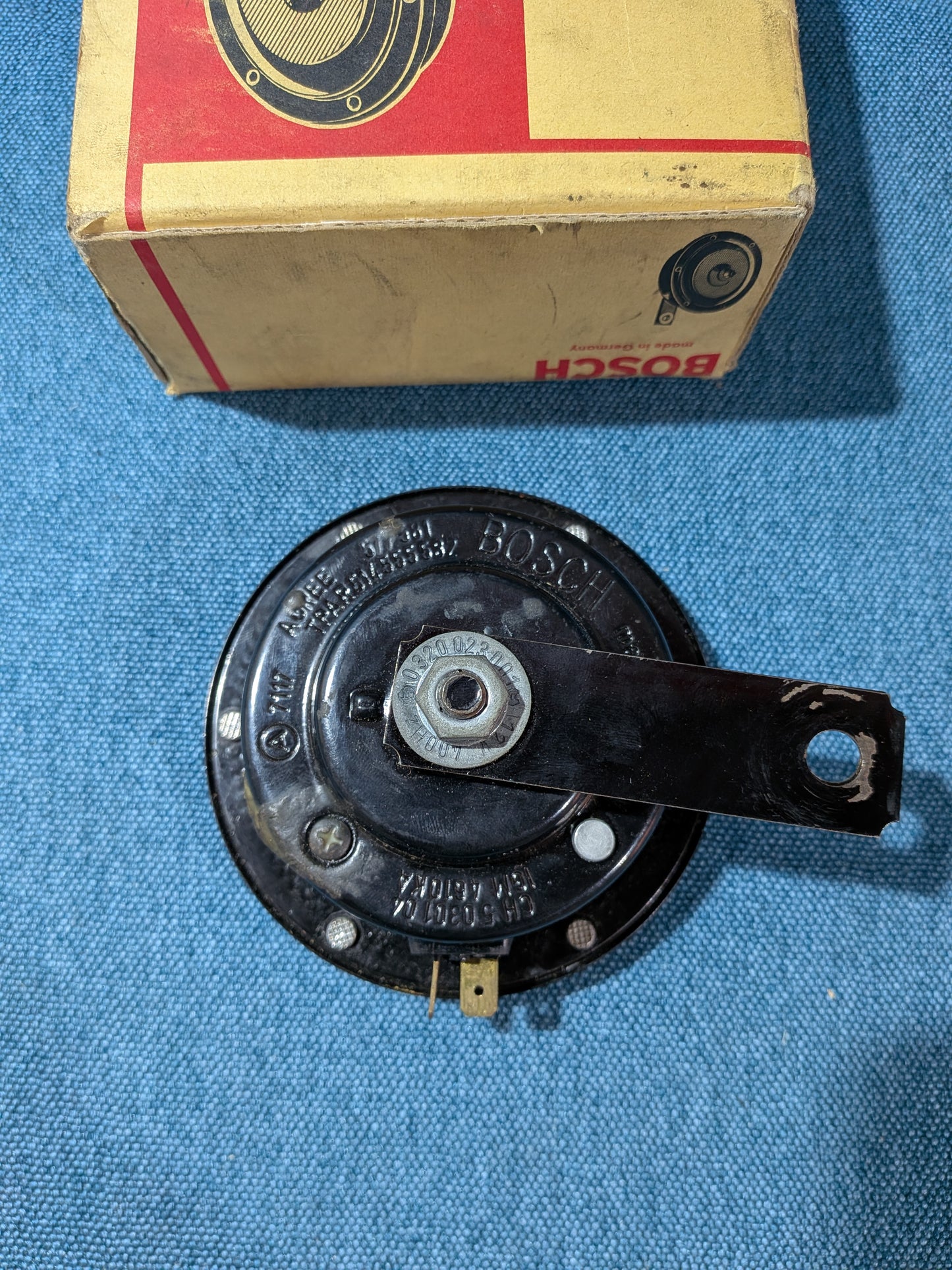 Hupe 12V Bosch Schwarz 0320023001 NOS/Neu A9