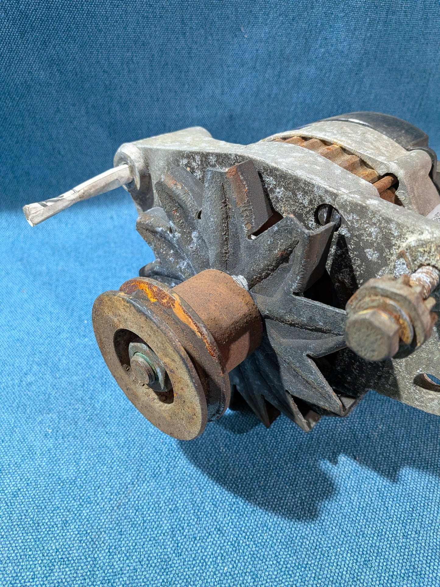 Lichtmaschine Hella Golf/Jetta/2 1,6L CA298IR-1 Gebraucht A17