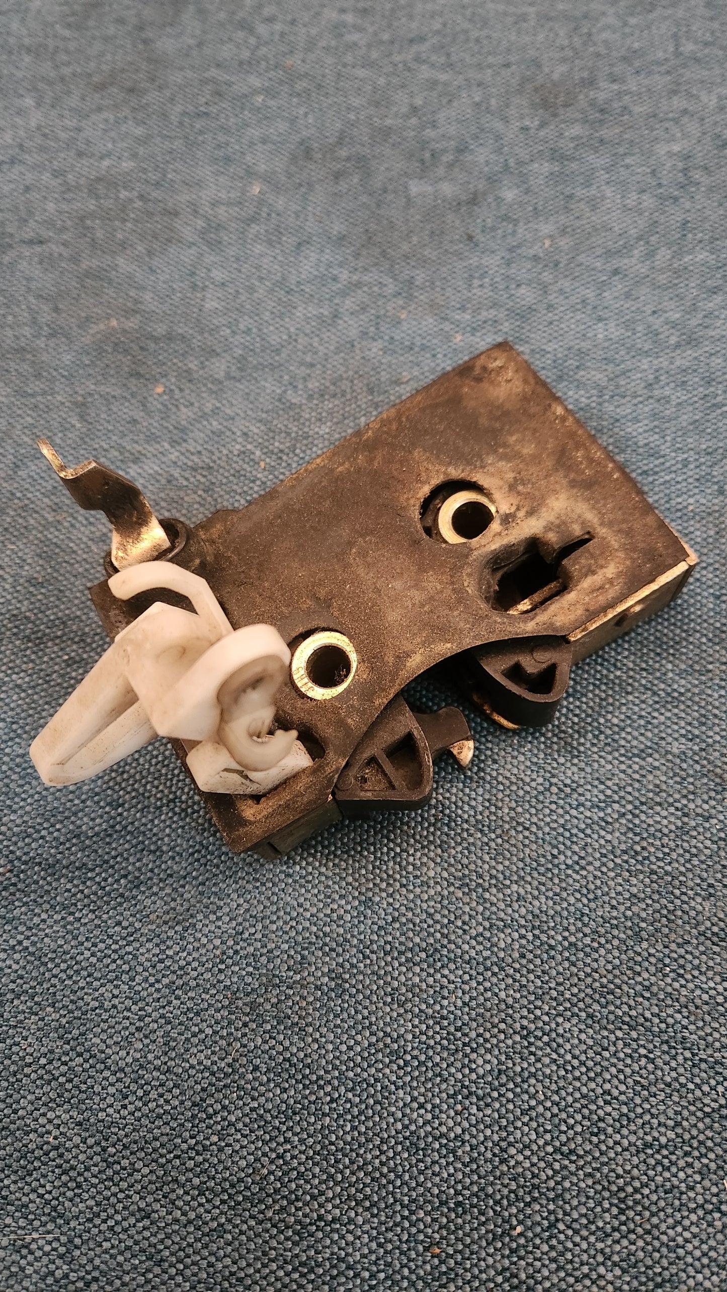 Türschloss Audi 80/90 B3 893837015C Nos I8