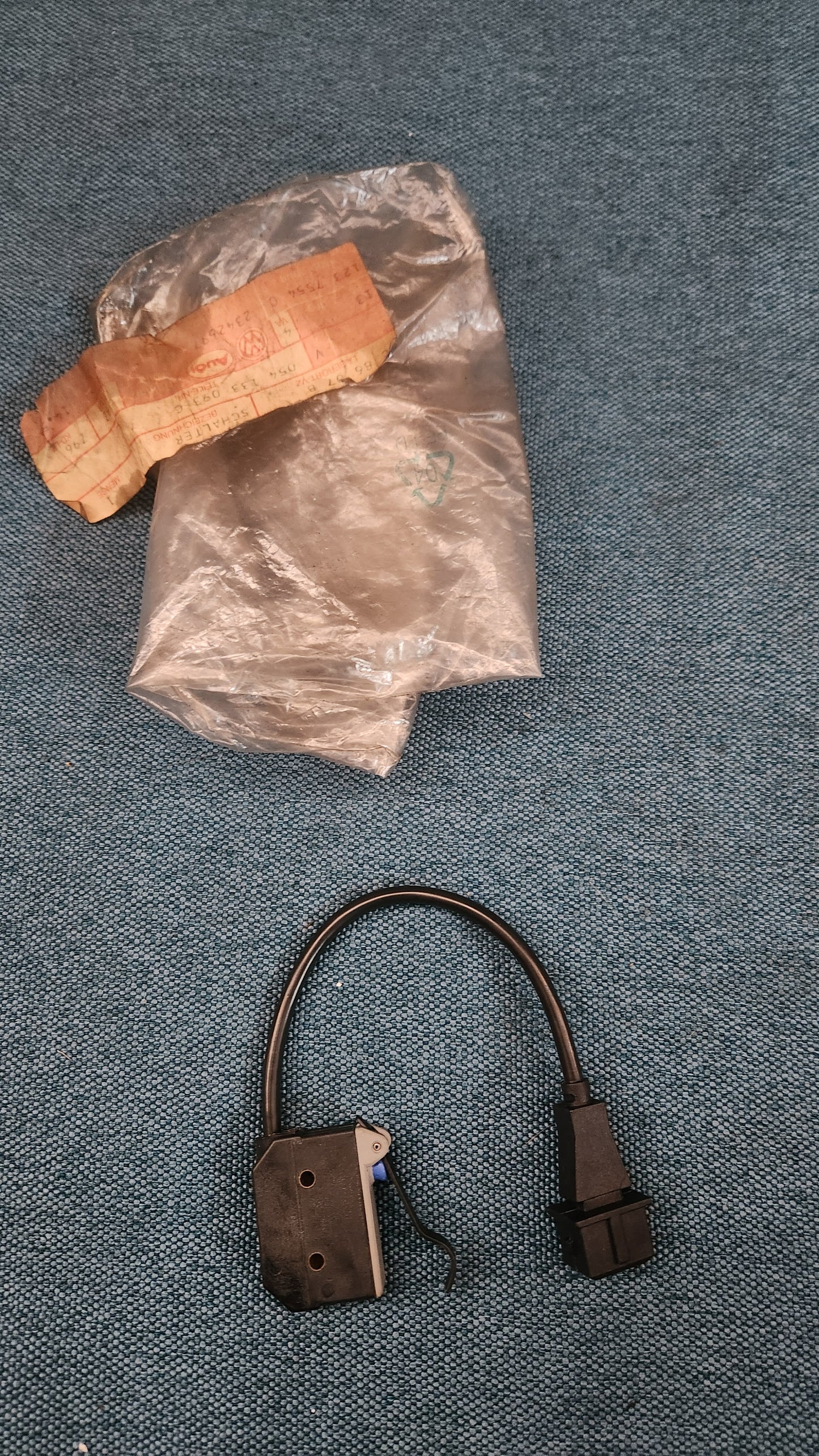 Vollastschalter Drosselklappe Audi 80/90/B3/B4 054133083C Nos H3