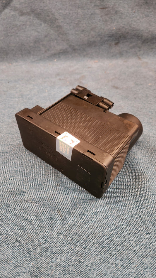 Mercedes W202 W124 ZV Pumpe Zentralverriegelung 2028000048 Gebraucht D8