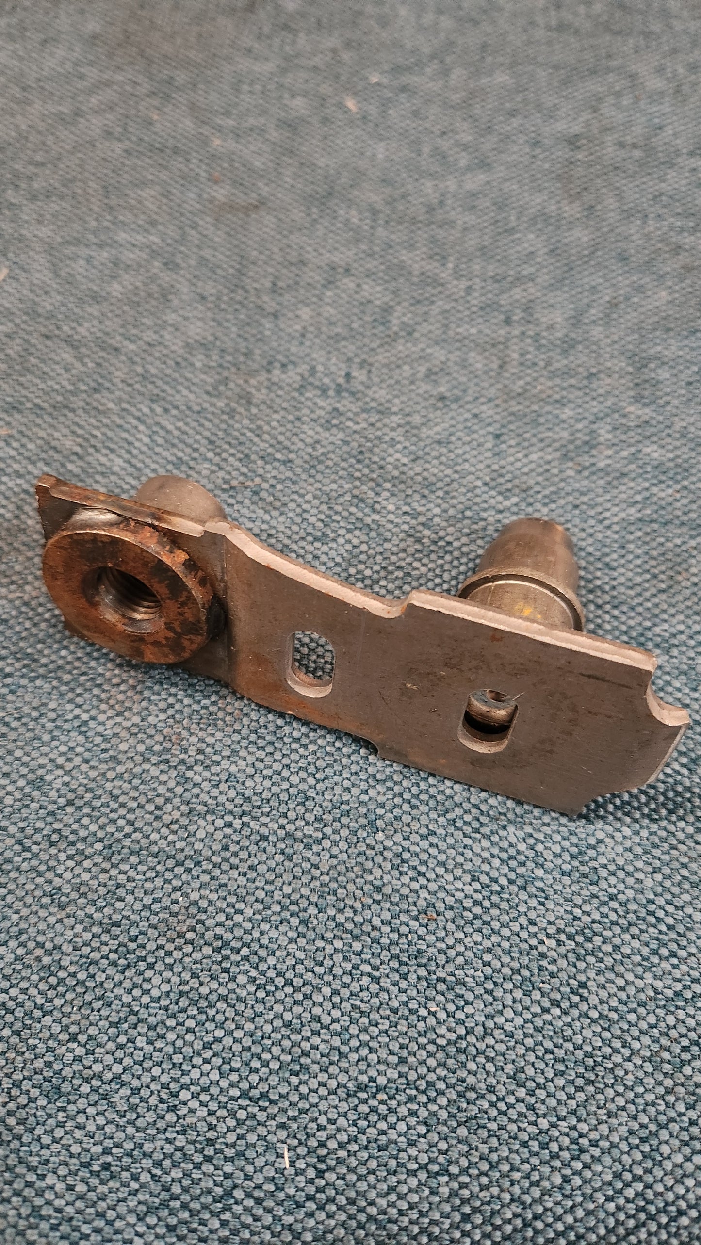 Gleitstück für Sitz Links  Caddy/9K/Golf/3/Polo/6N  357881141G Nos I6