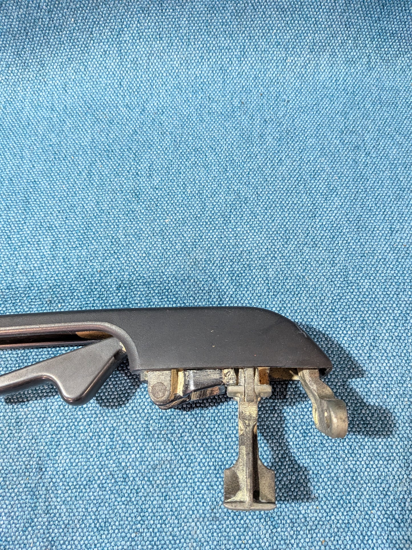 Türgriff links Audi 80/90/B2 813839205B Gebraucht F3