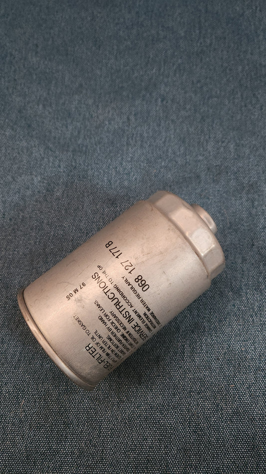 Kraftstoffilter Dieselfilter Golf/Jetta1/2/T3/Caddy14D 068127177B Nos G9
