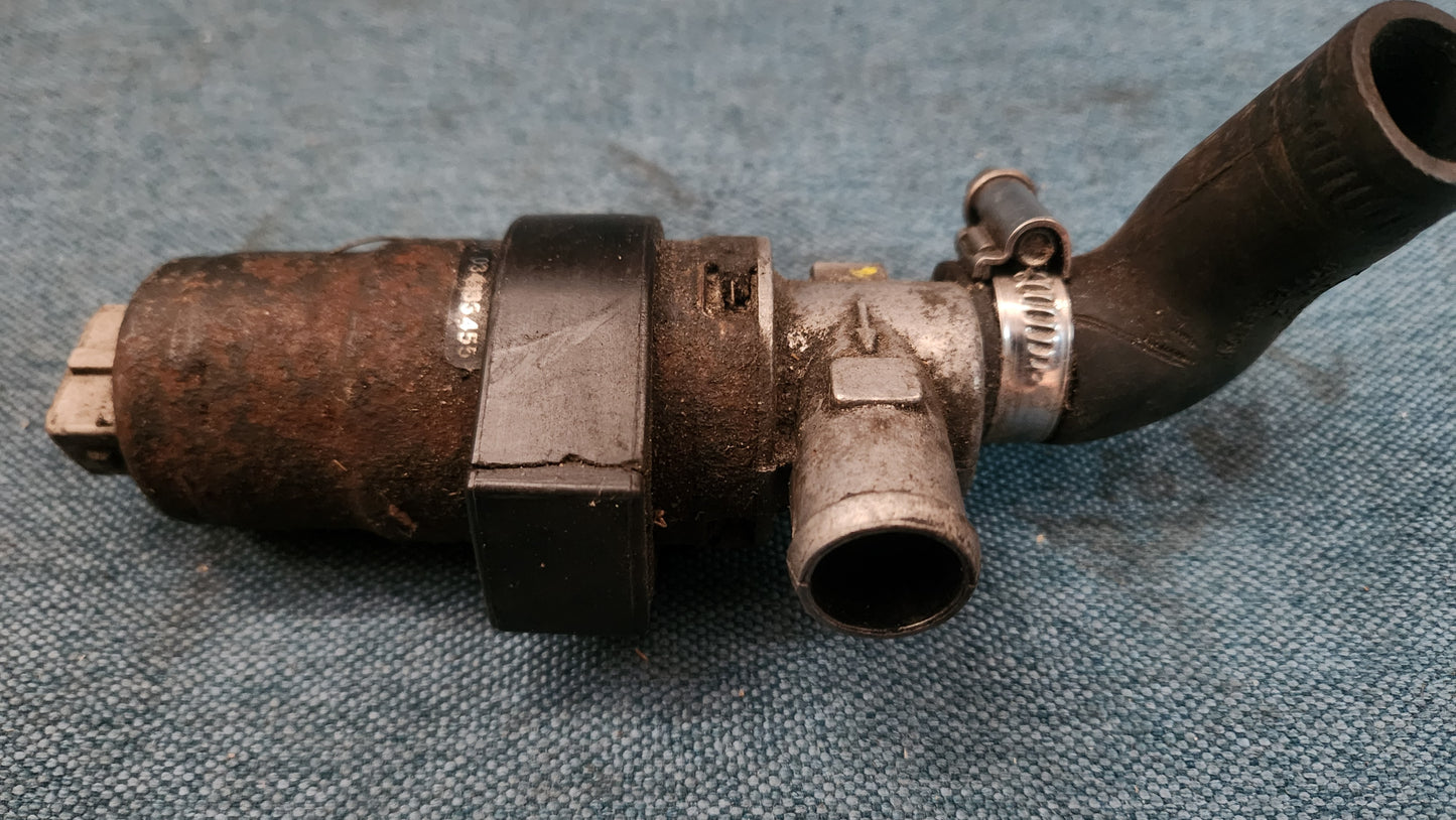 Leerlaufregelventil Leerlaufregler Audi 80 B2 Typ 81/85 Coupe Golf 2 Jetta 2 Passat 32B B2 Scirocco 2 034133455 Gebraucht F3