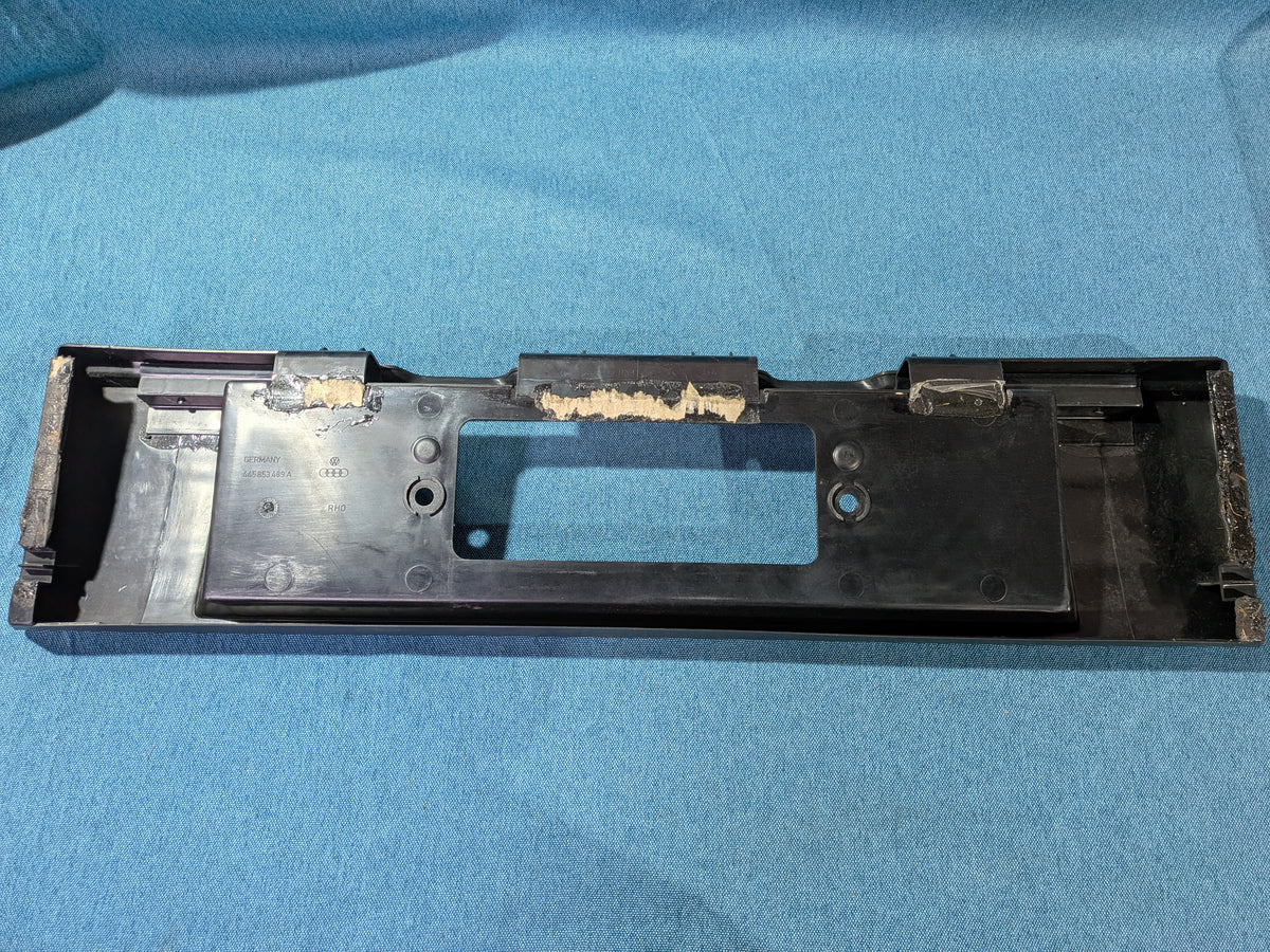 Heckblende Kennzeichenblende Audi/100/200/C3/Typ44 445853489A Gebraucht B20