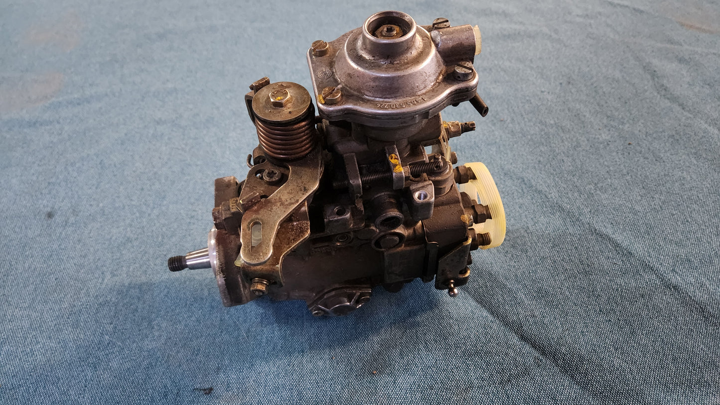 Einspritzpumpe Hochdruckpumpe 1,6TD  Golf/Jetta2 068130110B Gebraucht Q5