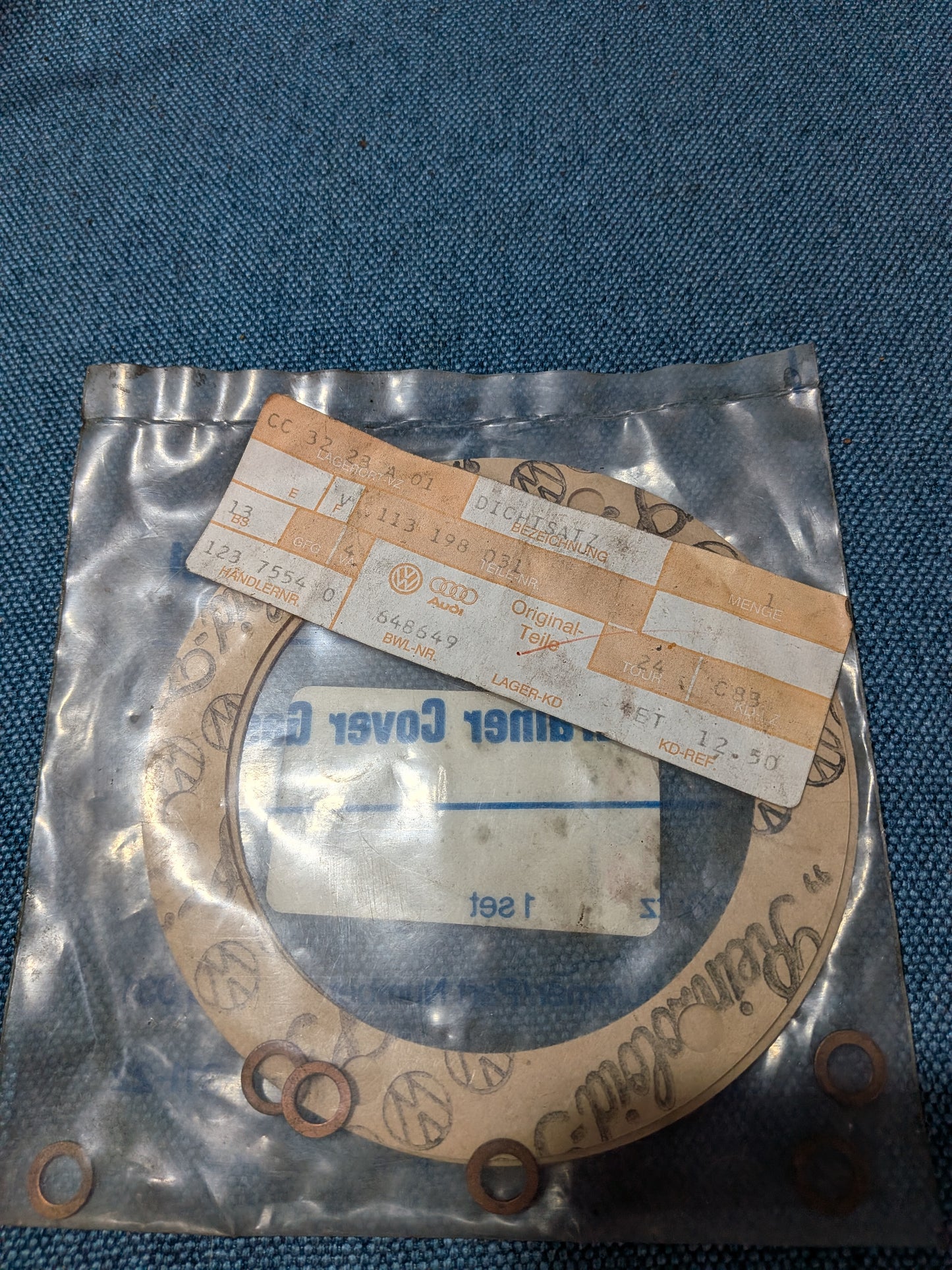 Gasket set for oil screen cover Beetle/T2/T3 Bus/Kübelwagen 113198031 NOS A8