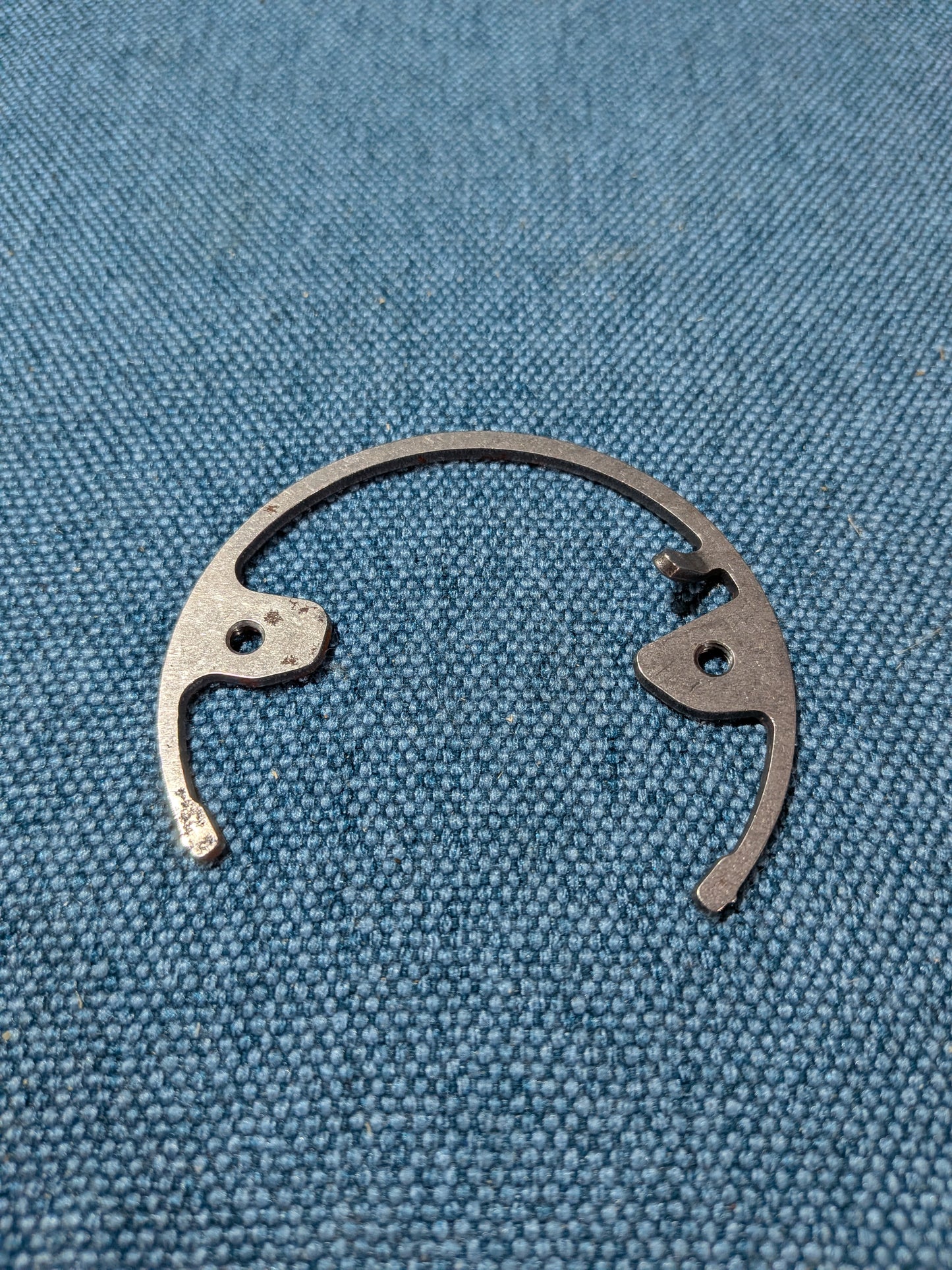 Spannring für Zündverteiler Golf/Jetta/1/2/Passat B1/B2/Audi 80/90/B1/B2 036905254 NOS A6