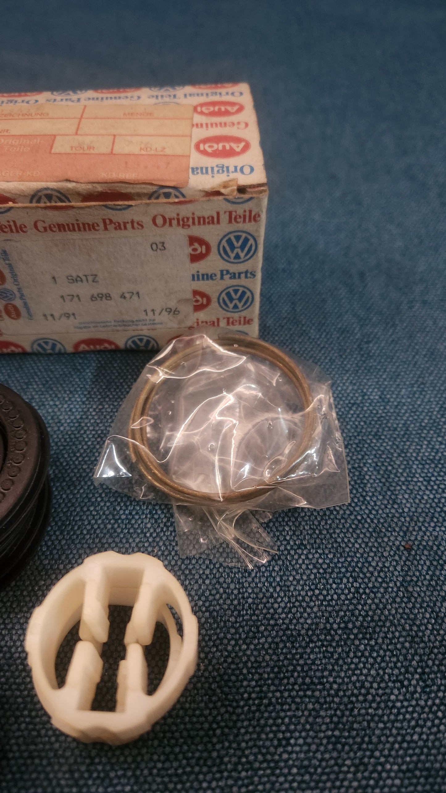 Bremssattel Reparatursatz Golf/Jetta1/2/3/Caddy14D/Lupo/Polo86C/6N/Scirocco1/2/PassatB2/B3/Audi100 C3 171698471 Nos G9