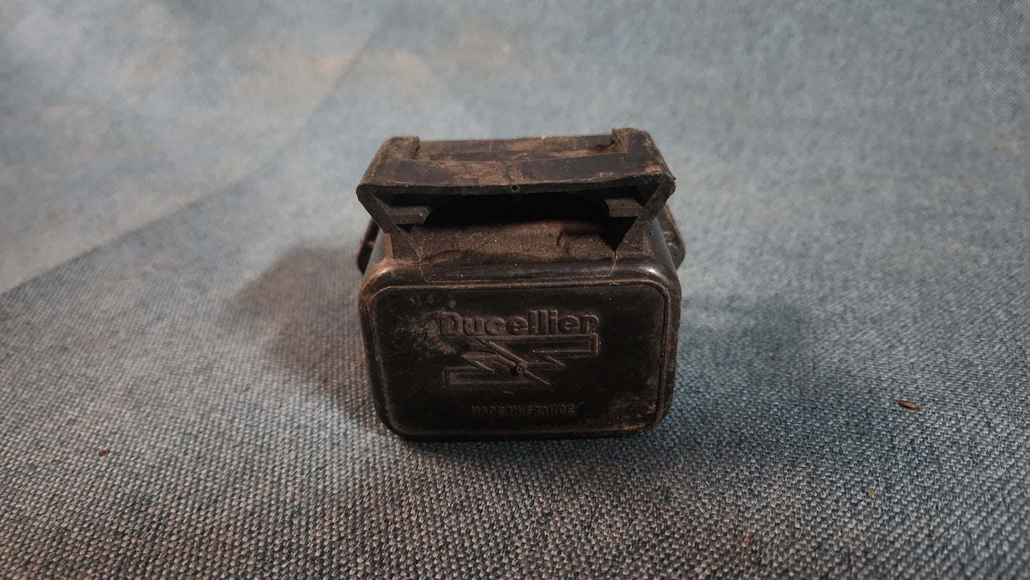 Ducellier 12V Regler Citroen 2CV GS DS 8366 Gebraucht B2