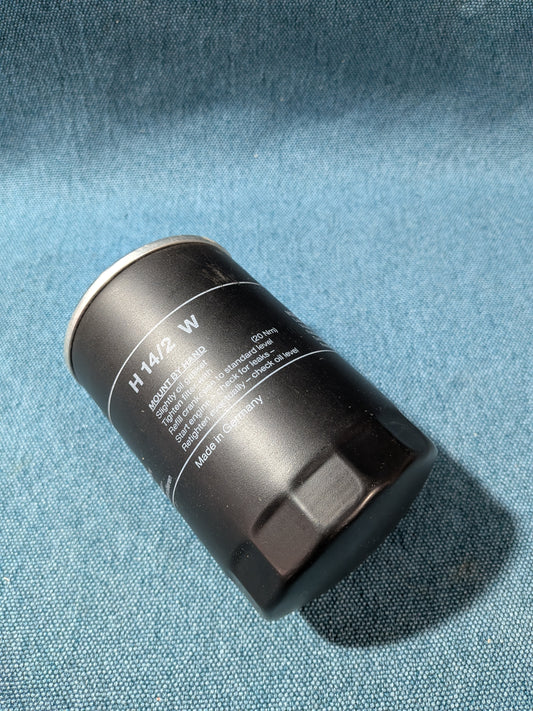 Oil Filter Hengst H14/2W Caddy 14D/Derby/Golf/Jetta/1/2/3/Vento/Iltis/K70/Beetle/LT1/Passat/B1/B2/B3/B4/Polo 86C/Santana/Scirocco/1/2/T4 Bus/Wartburg/Audi 50/80/90/B1/B2/B3/B4/100/200/C1/C2/C3/C4/A6 C4/Cabriolet/Quattro/Coupe 0028115351 NOS/New F4