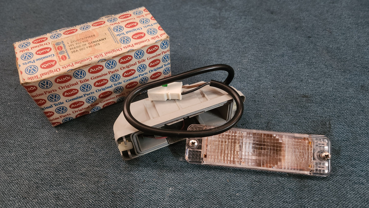 Blinker Weiß Golf 1/2 Jetta 1/2 Caddy 14D Polo 1 Audi 50 191953055 Nos F5