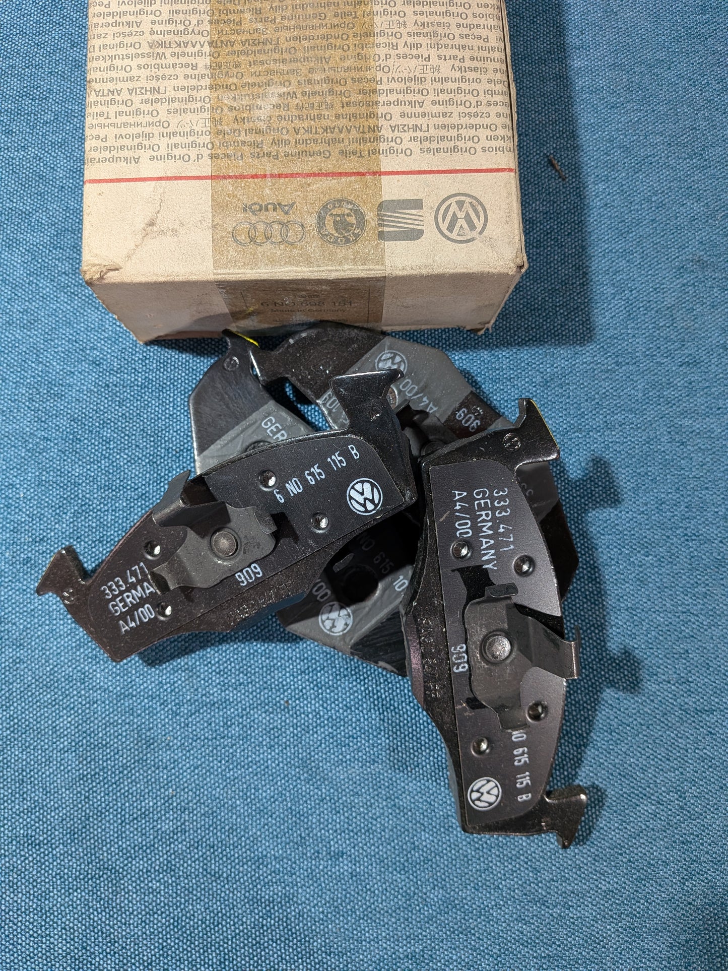 Bremsbeläge Golf3/Vento/Polo 6N 6N0698151 NOS A23