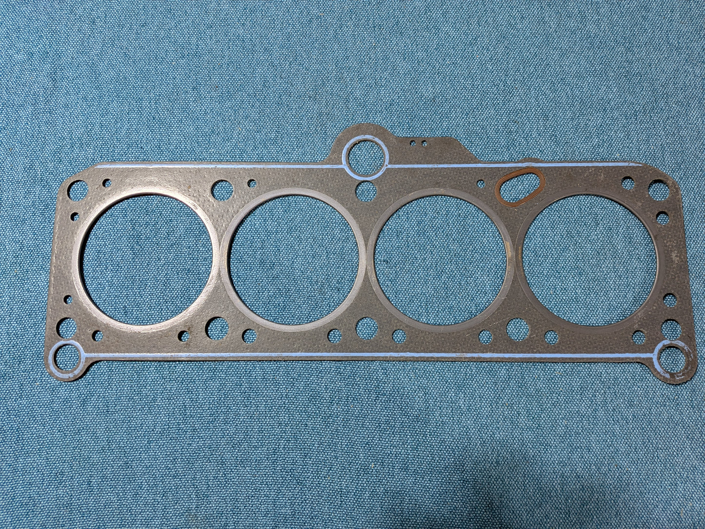 Cylinder Head Gasket Damage Golf/Jetta/1/2/Caddy 14D/Passat B2/T3 Bus 2-hole 1.6TD 068103383FM NOS F10