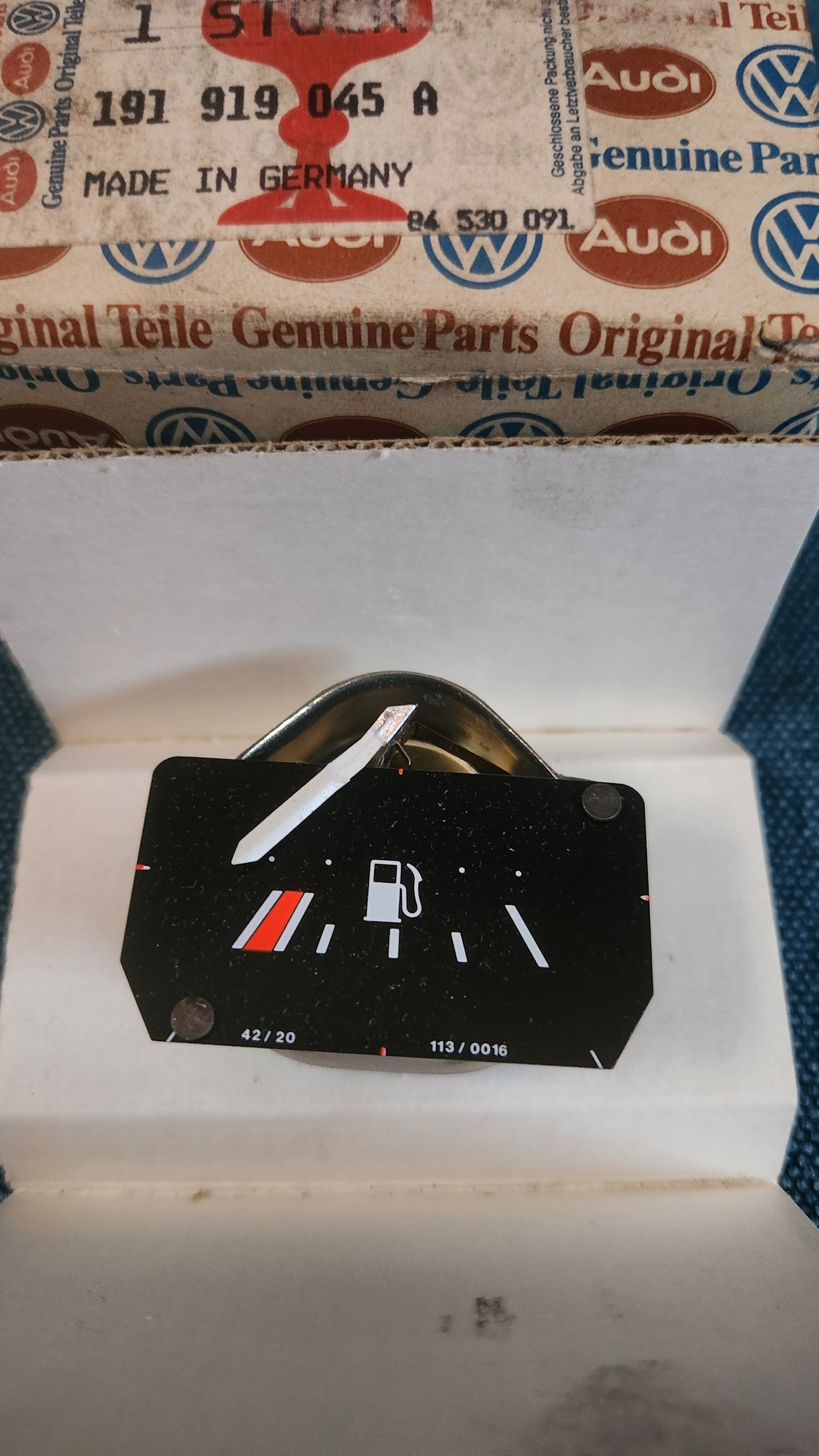 Tankanzeige Golf/Jetta/2/Passat 32B B2 191919045A NOS G7