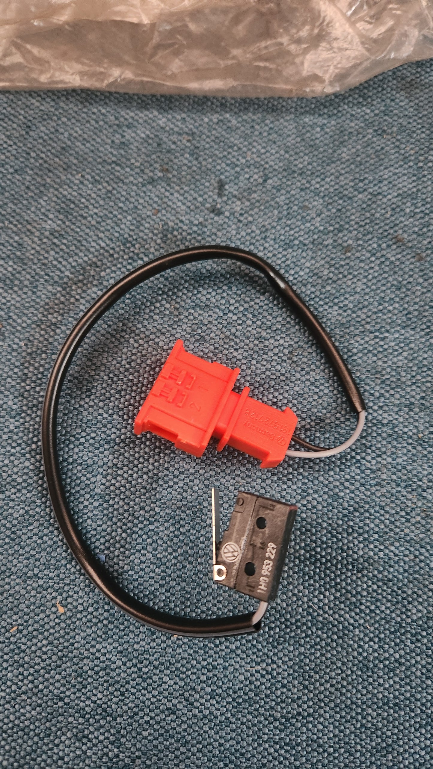 Microschalter Klima Golf3/Vento/Corrado 1H0953229 Nos H4