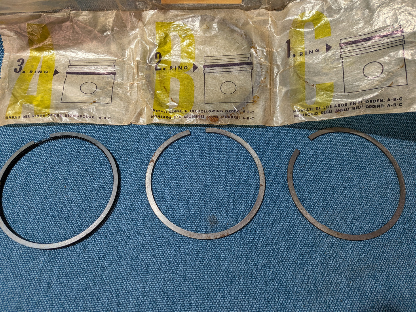 Goetze Kolbenringen 1600SC Porsche 356/912 61610390705 NOS/Neu J9