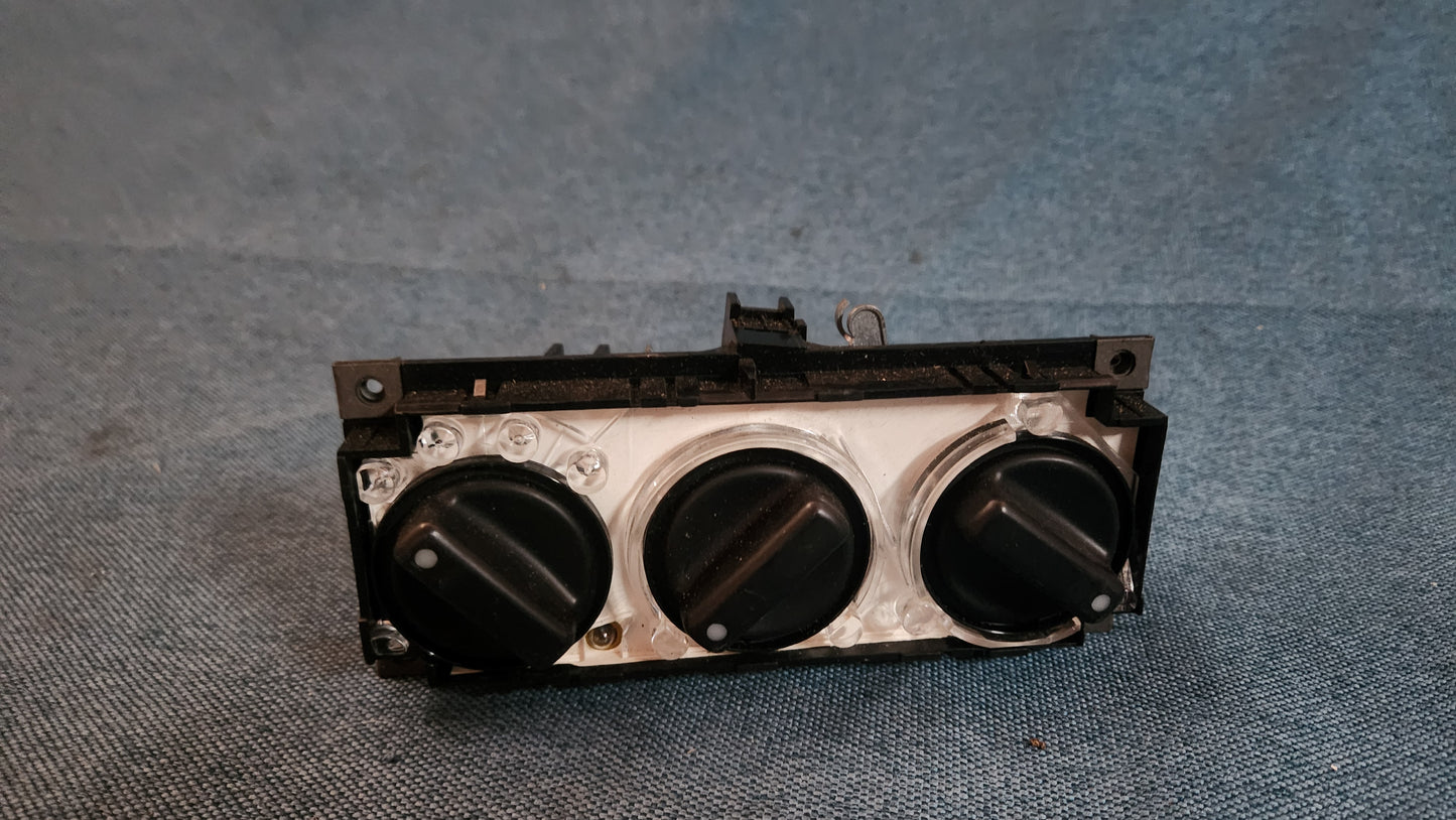 Polo 86c blower regulator, climate control regulator, heating/ventilation 867819045A NOS A3
