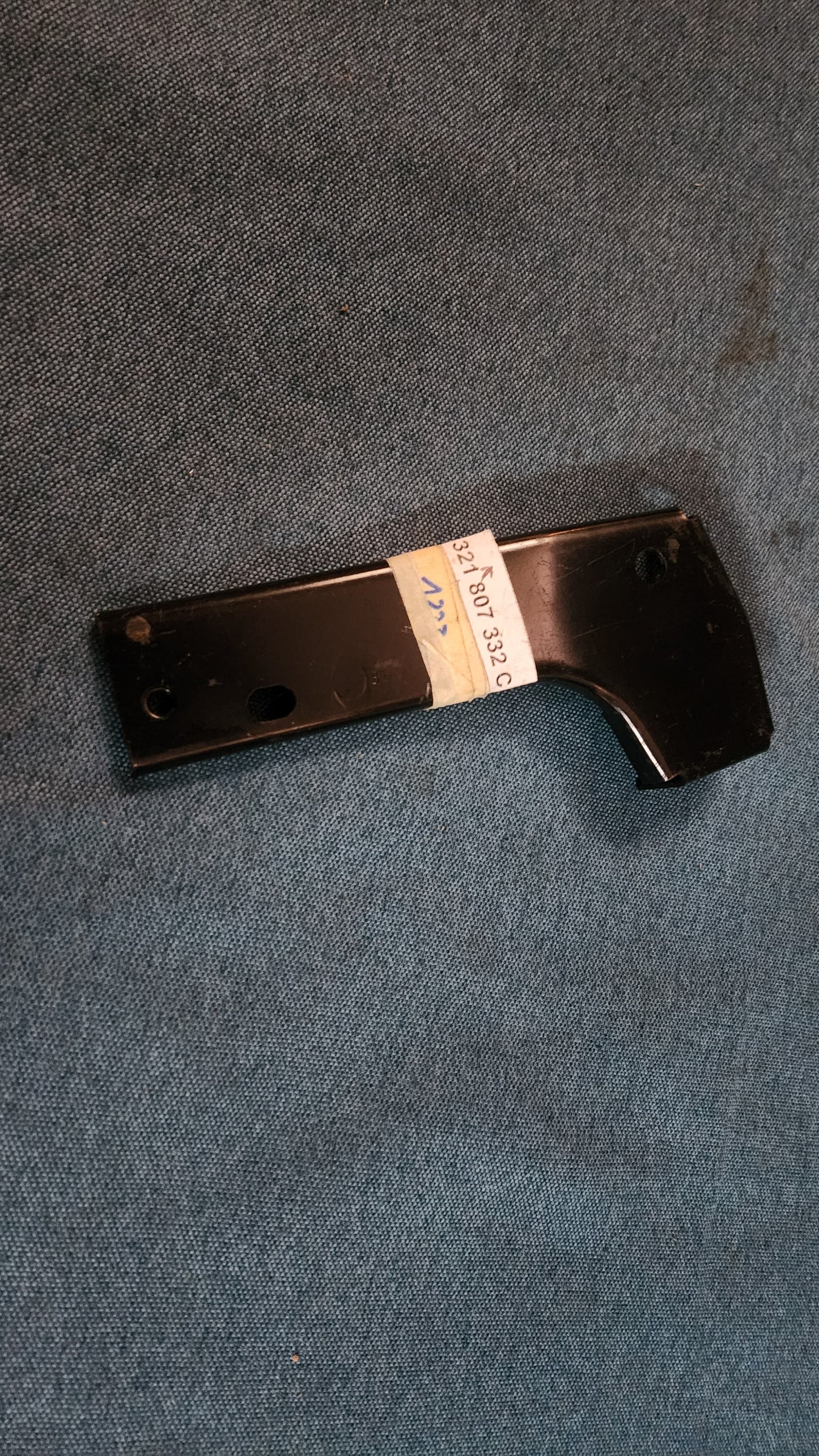 Passat B2 32B Bumper Bracket Rear Right 321807331c Nos A3