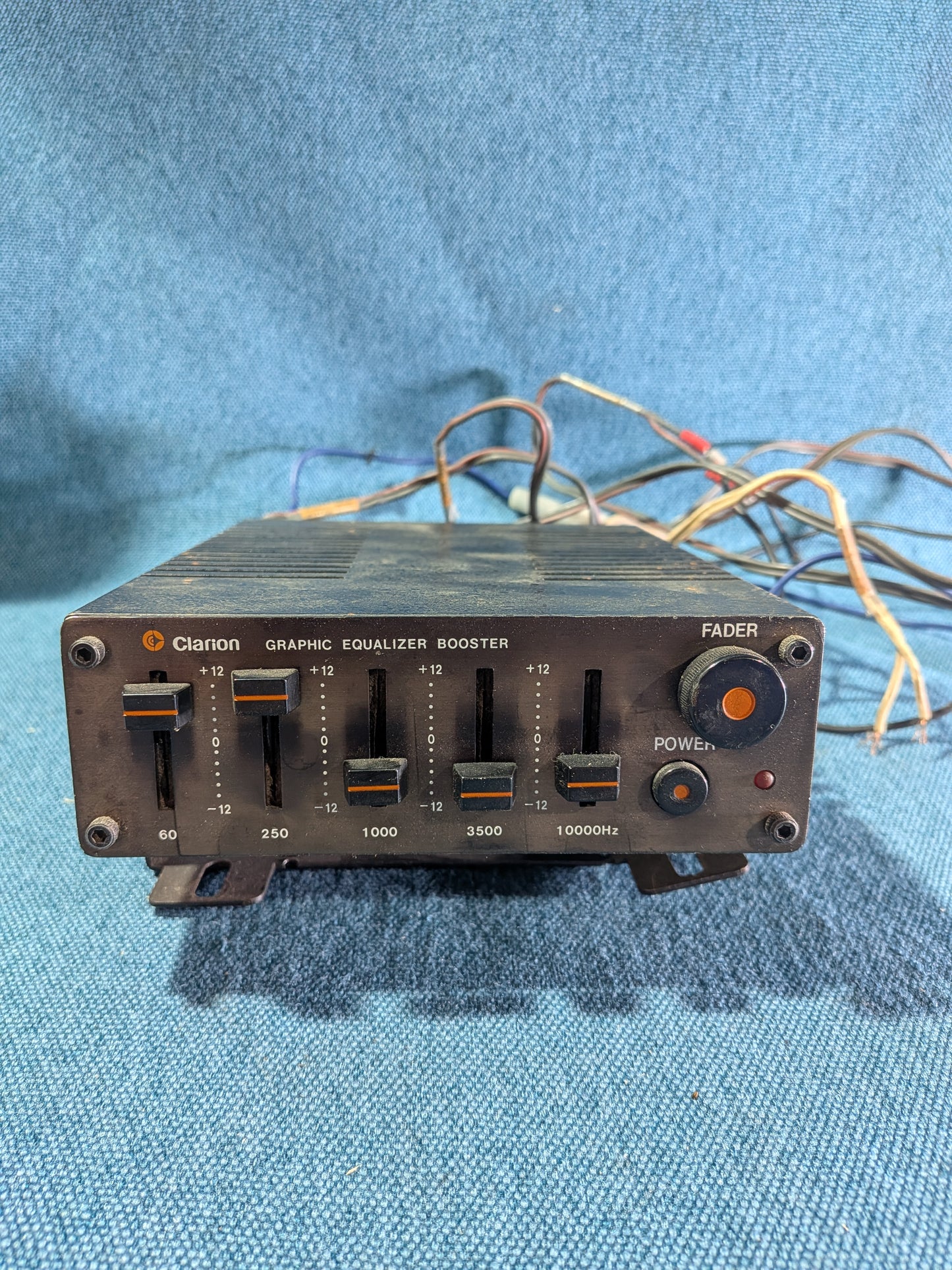 Clarion Equalizer 285065600 Used E11