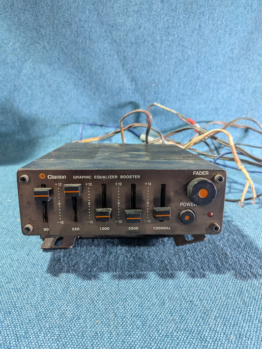 Clarion Equalizer 285065600 Used E11