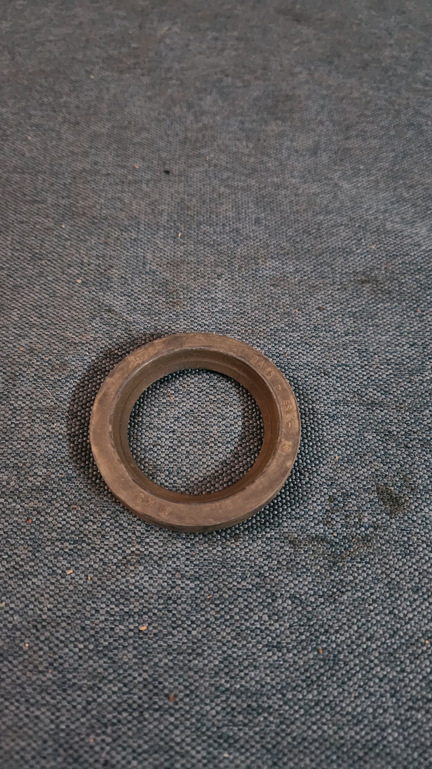 Wellendichtring Getriebe Porsche 911 99911305850 Nos E7